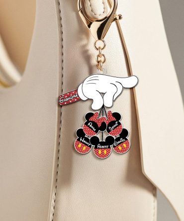 Personalized Gifts For Grandma Keychain - Adorable Mouse Charm 03Ohlu090125
