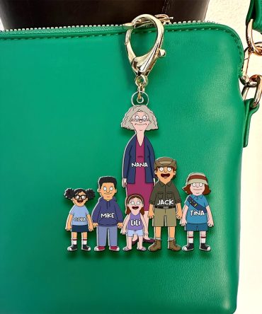Personalized Gift For Mom Keychain, Fun & Loved Mom 04Qhhu030325Hg