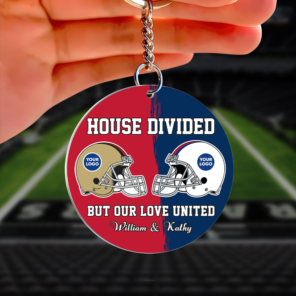 Personalized Gifts For Football Couple Keychain 03Huti240125 House Divided - Image 3