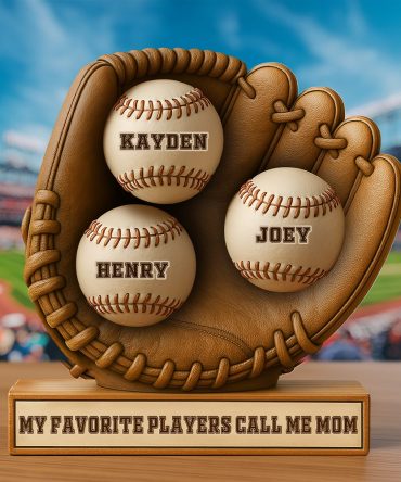 Personalized Gift For Baseball Mom Acrylic Plaque, My Favorite Players Call Me Mom 03Xqlu050425