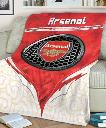Cozy Arsenal F.C. Fleece Blanket - Official Team Logo Throw For Fans