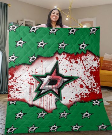 Dallas Stars Cozy Green & Red Star Patterned Quilt - Perfect For Fans & Stylish Home Decor
