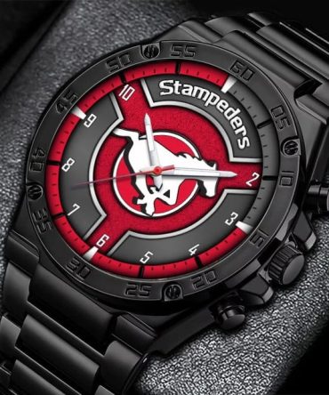 Stylish Black Sports Watch With Bold Red & White Logo Dial - Perfect Gift For Fans