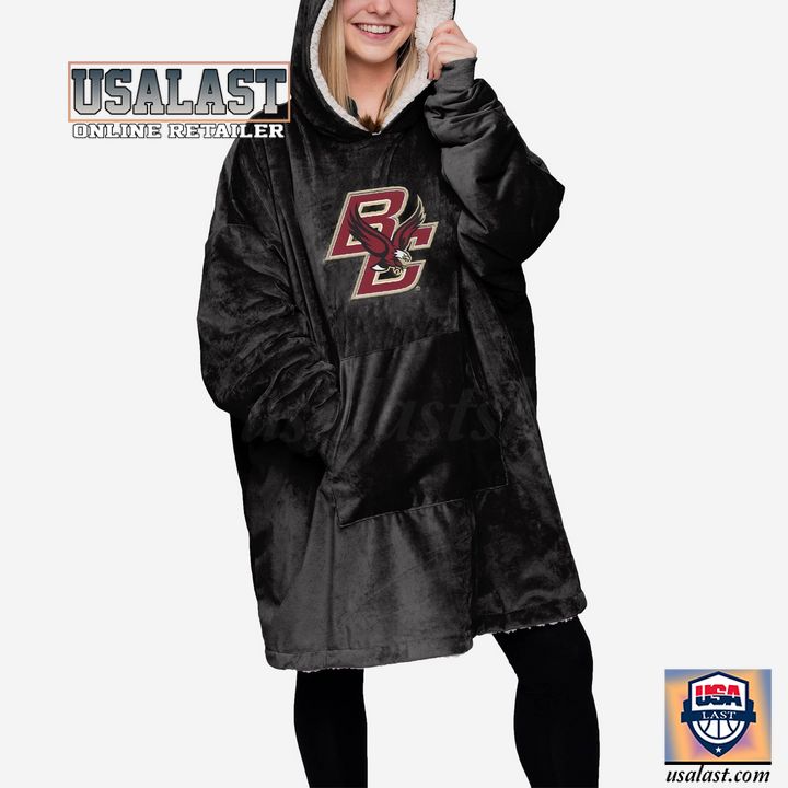 Boston College Eagles Ncaa Wearable Blanket Sweatshirt