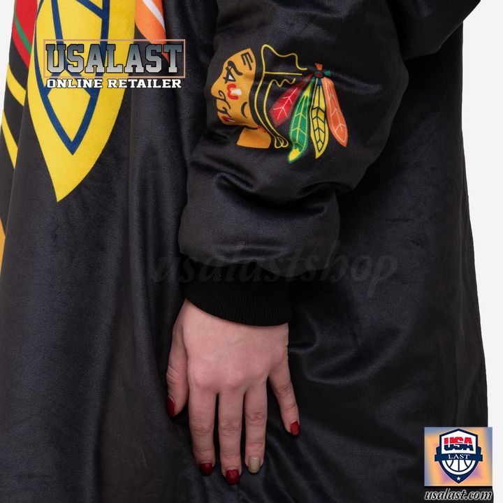New Nhl Chicago Blackhawks Big Logo Blanket Hoodie Hoodie Blanket - Image 2