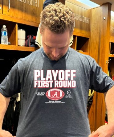 Alabama Crimson Tide 2025 Cfp First Round Winner Shirt