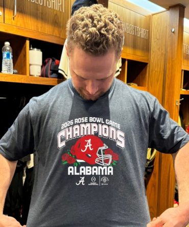 Alabama Crimson Tide 2026 Cfp Rose Bowl Champions Helmet Shirt
