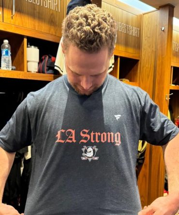 Anaheim Ducks La Strong Nhl 2025 T-Shirt