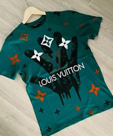 Louis Vuitton Luxury T-Shirt Dn26240500