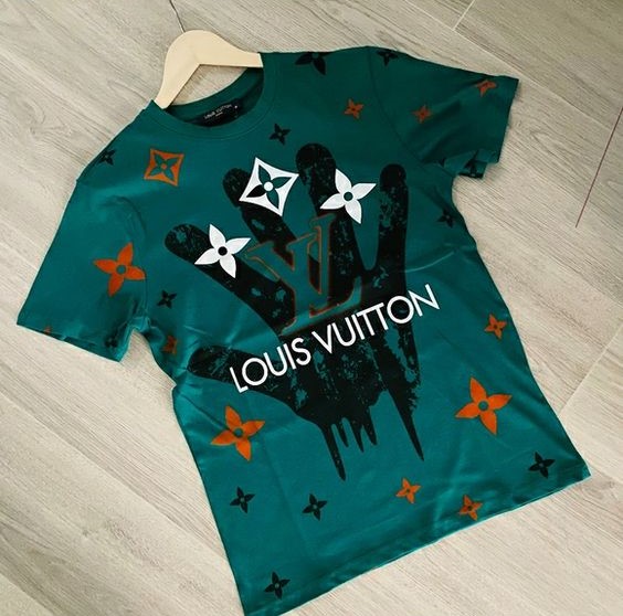 Louis Vuitton Luxury T-Shirt Dn26240500