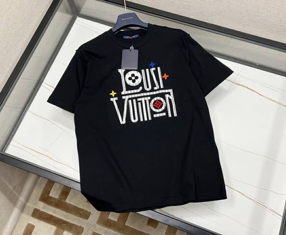 Louis Vuitton Luxury T-Shirt Dn26200522