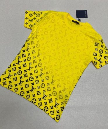 Limited Edition 2025 Louis Vuitton LV Unisex T-Shirt - Pn1904L23040