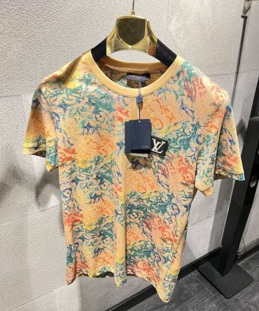 Limited Edition 2025 Louis Vuitton LV Unisex T-Shirt - Pn2803011
