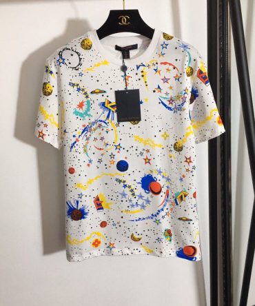 Louis Vuitton Luxury T-Shirt Dn26120617