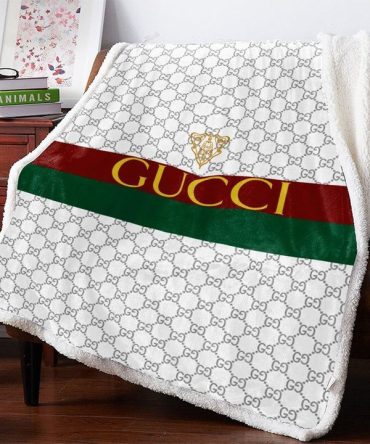 Gucci Logo White Limited Editition Fleece Blankets 049
