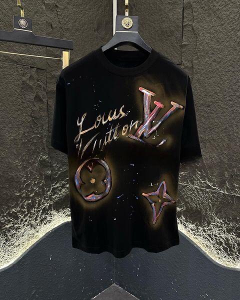 Louis Vuitton Luxury T-Shirt Dn26090619