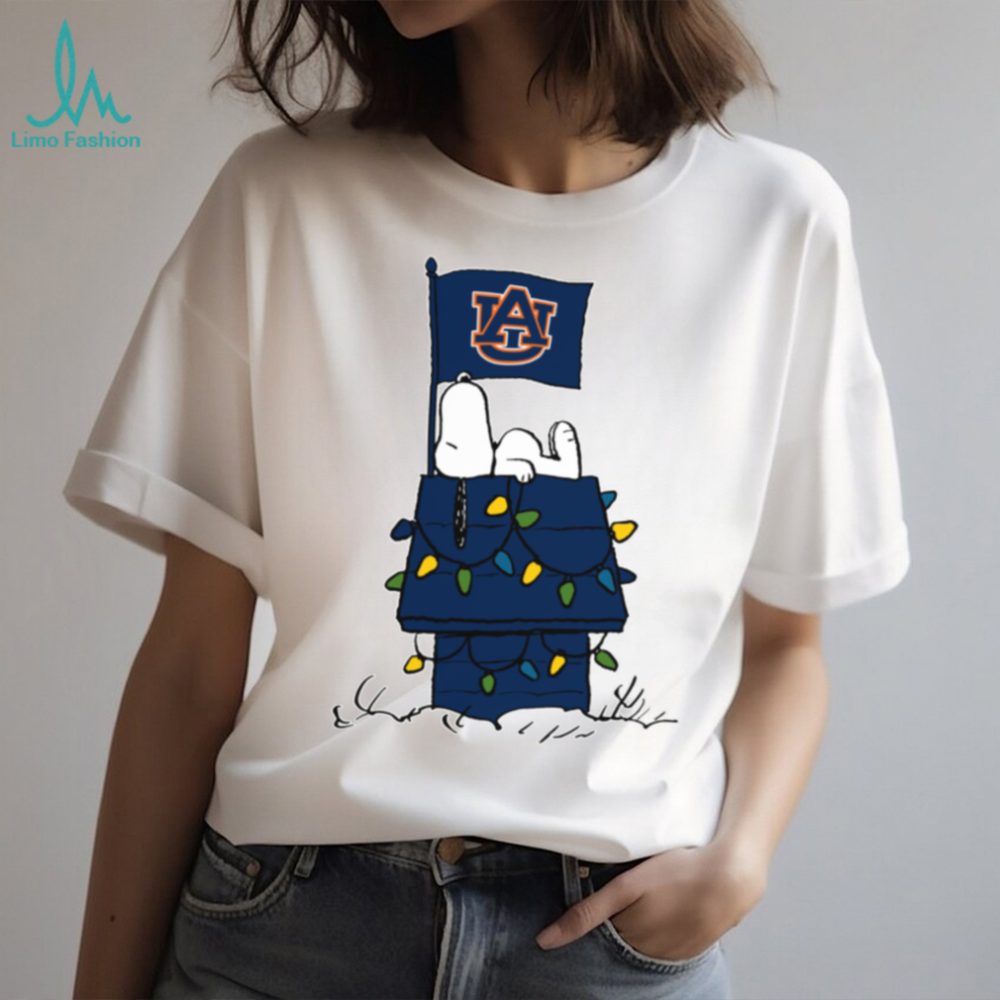 Auburn Tigers Snoopy House Holiday Lights Tshirt