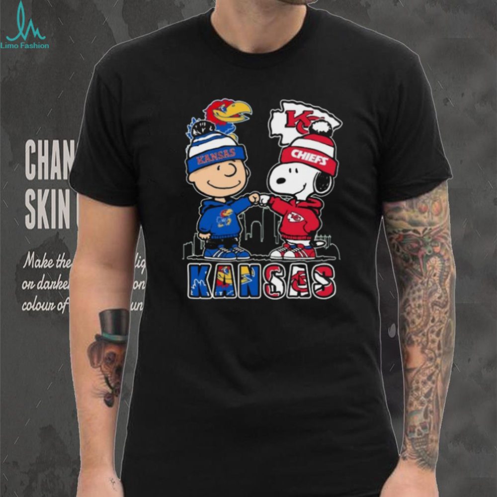 Charlie Brown And Snoopy Kansas Jayhawks & Kansas City Chiefs T Shirt