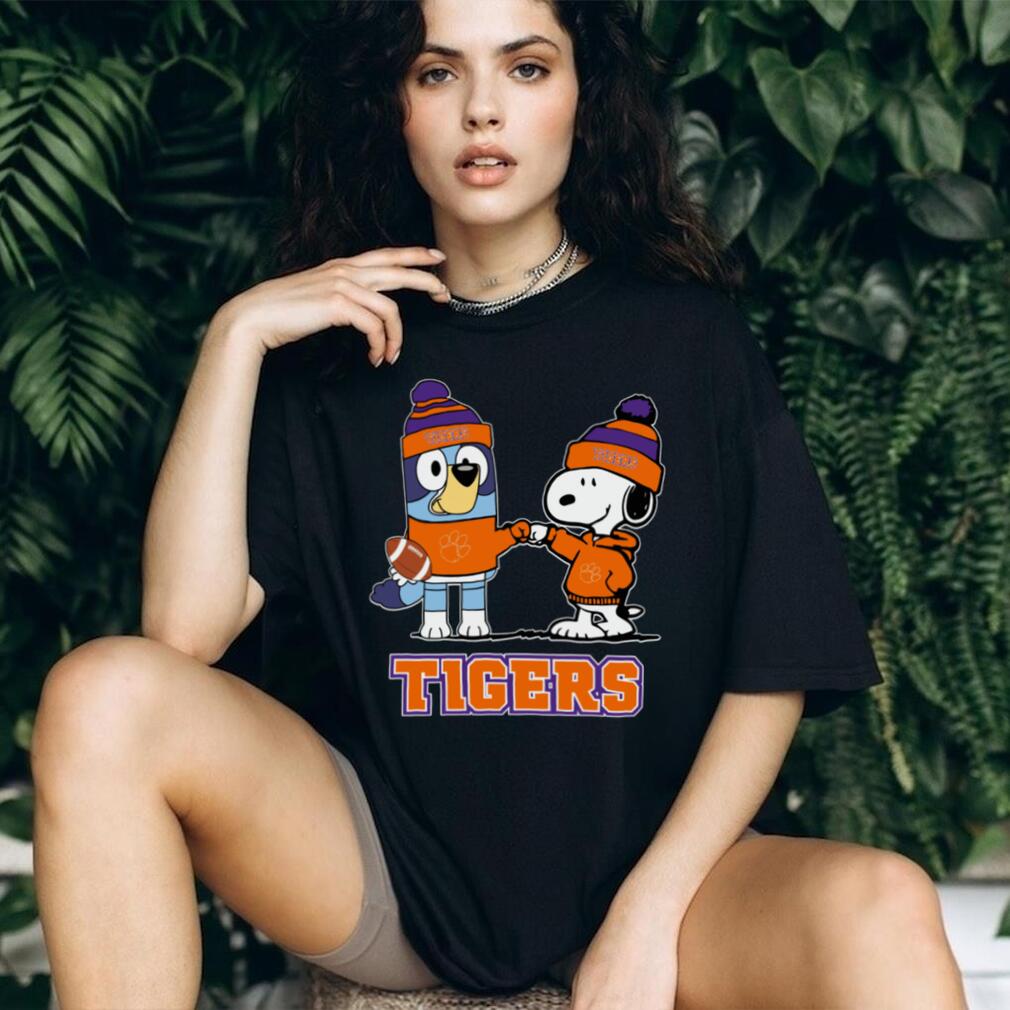 Clemson Tigers X Snoopy Bluey Christmas Football Ncaa Tshirt