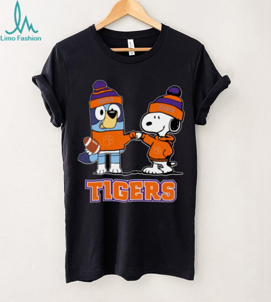 Clemson Tigers X Snoopy Bluey Christmas Football Ncaa Tshirt - Image 2
