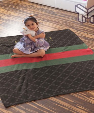 Gucci Dirty Brown Luxury Brand Logo Premium Blanket Fleece Thin Blanket To Keep Warm