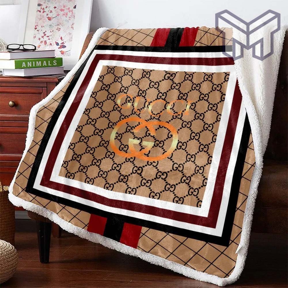 Gucci Hive Pattern Red Black Line Brown Quilt Blanket Hot 2023 For Home Decor Special Gift