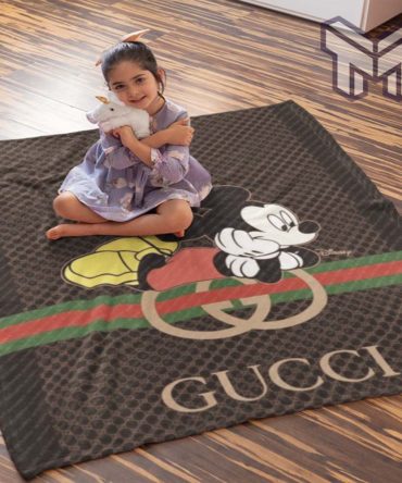 Gucci Mickey New Luxury Brand Logo Premium Blanket Fleece Thin Blanket To Keep Warm