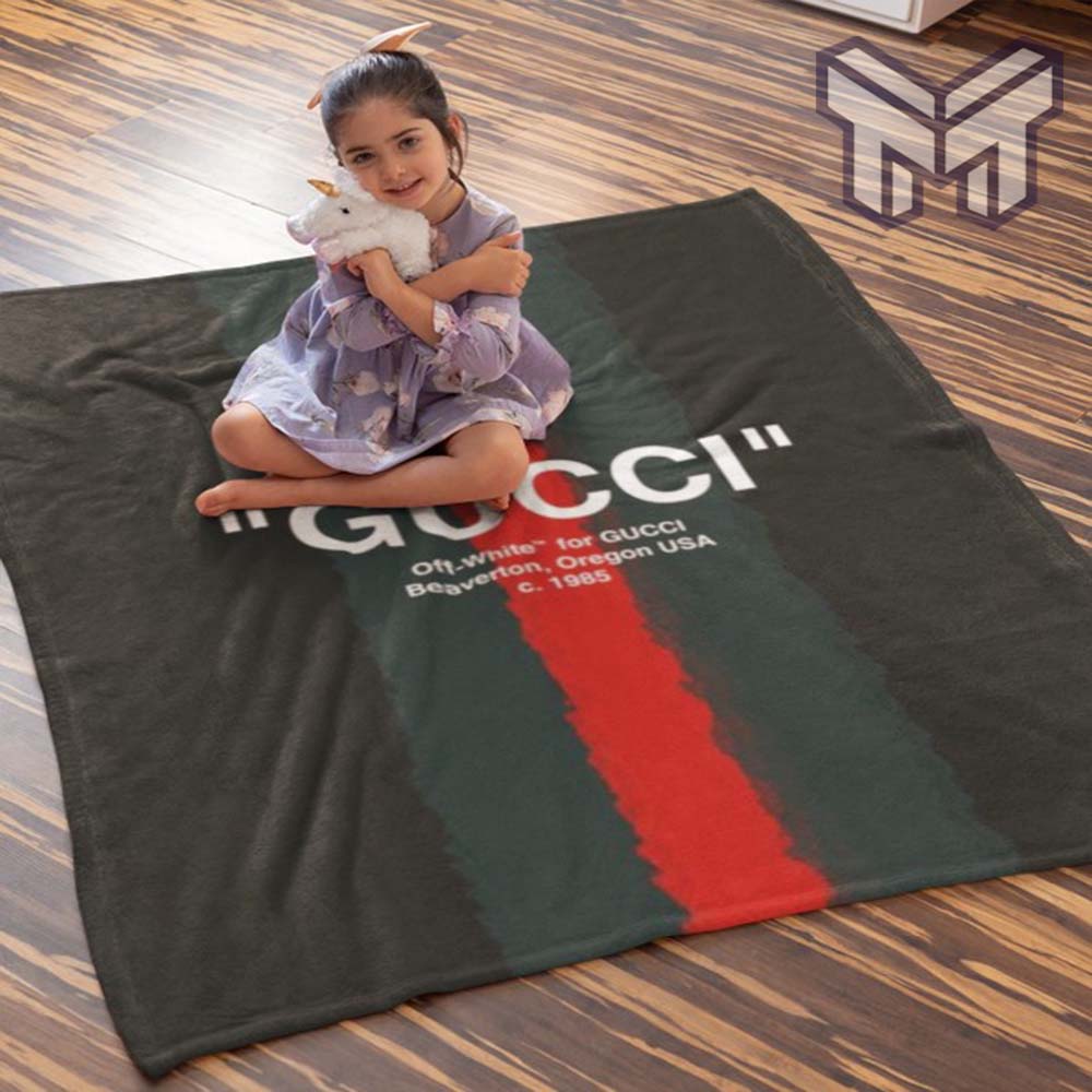 Gucci Off White For Gucci Luxury Brand Logo Premium Blanket Fleece Thin Blanket To Keep Warm