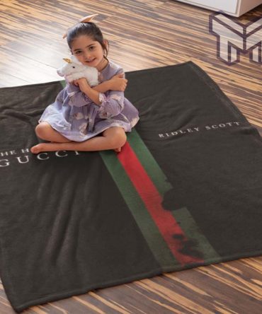 Gucci The House Of Gucci Luxury Brand Logo Premium Blanket Fleece Thin Blanket To Keep Warm