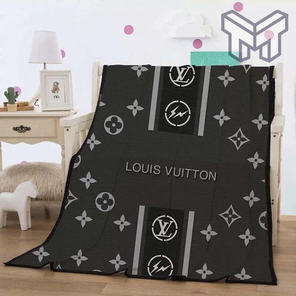 Louis Vuitton Dark Fashion Luxury Brand Fleece Blanket Comfortable Blanket