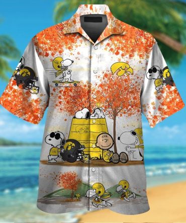 Iowa Hawkeyes Snoopy Autumn Short Sleeve Button Up Tropical Hawaiian Shirt