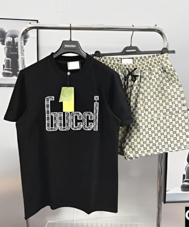Limited Gucci Brand Unisex T-Shirt Gift Hot  Pea31739