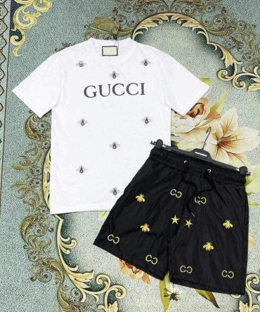 Limited Gucci Brand Unisex T-Shirt Gift Hot  Pea345654