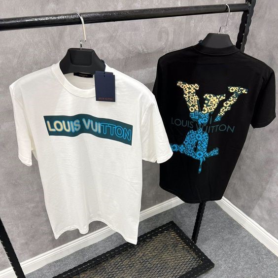 Limited Edition Louis Vuitton Lv Unisex T-Shirt Hot Gift 2024 Pea01200624