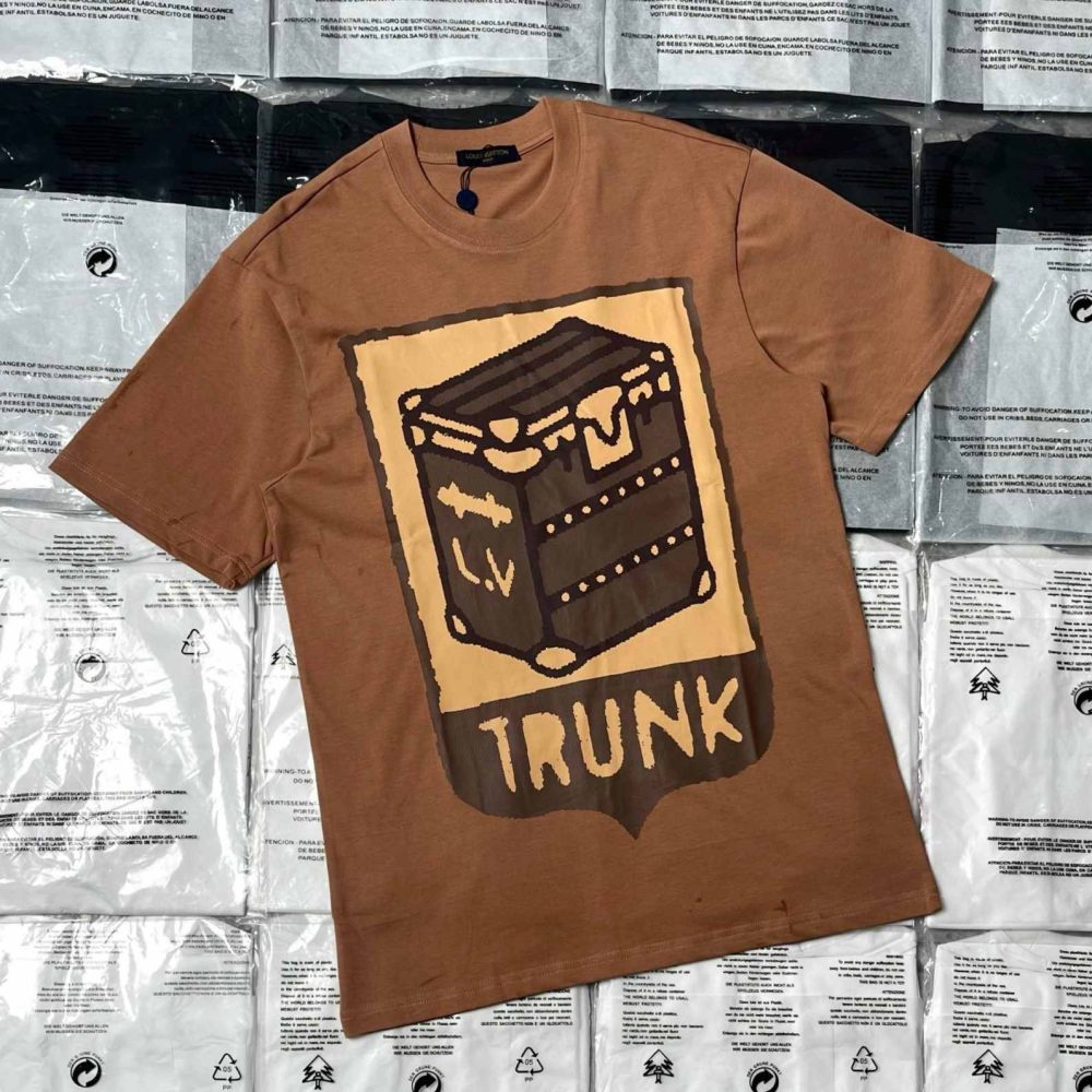 Limited Edition Louis Vuitton Lv Unisex T-Shirt Hot Gift 2024 Pea02140624