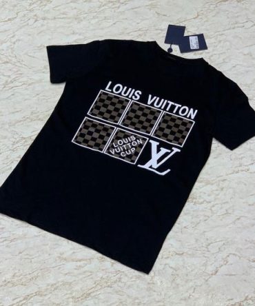 Limited Edition Louis Vuitton Lv Unisex T-Shirt Hot Gift 2024 Pea02200624