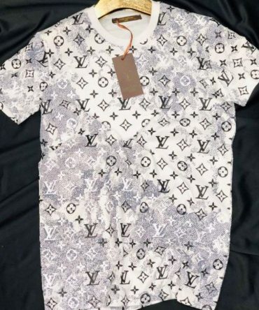Limited Gucci Edition Luxury Brand Unisex T-Shirt Hot Gift 2024  Pea0303