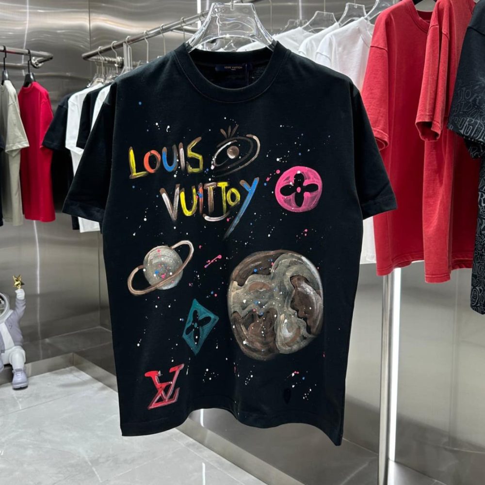 Limited Edition Louis Vuitton Lv Unisex T-Shirt Hot Gift 2024 Pea03140624