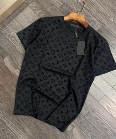Limited Edition Louis Vuitton Lv Unisex T-Shirt Hot Gift 2024  Pea31515