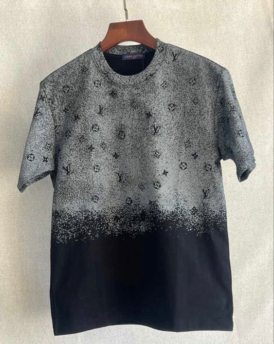 Limited Edition Louis Vuitton Lv Unisex T-Shirt Hot Gift 2024 Pea34330