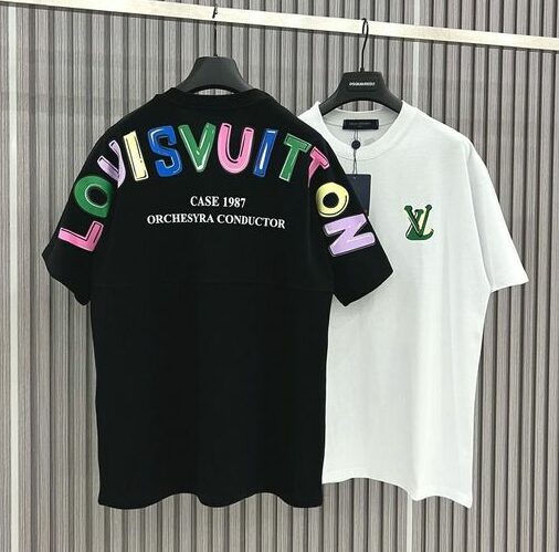 Limited Edition Louis Vuitton Lv Unisex T-Shirt Hot Gift 2024 Pean03100624