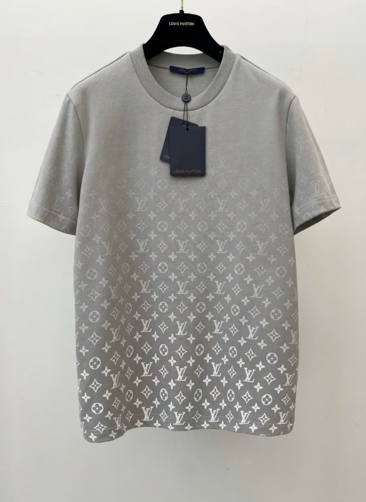 Limited Edition Louis Vuitton Lv Unisex T-Shirt Hot Gift 2024 Th771