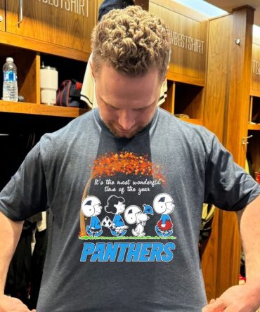 Peanuts X Carolina Panthers Halloween 2026 It’S The Most Wonderful Time Of The Year T-Shirt