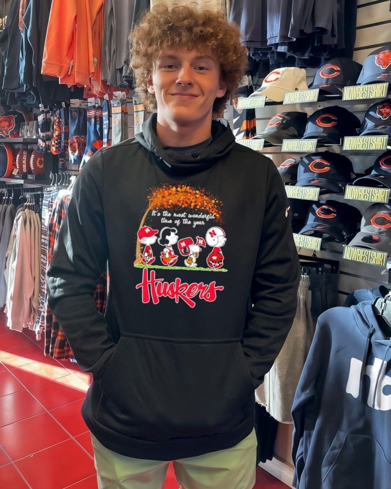 Peanuts X Nebraska Huskers Halloween 2026 It’S The Most Wonderful Time Of The Year T-Shirt - Image 2