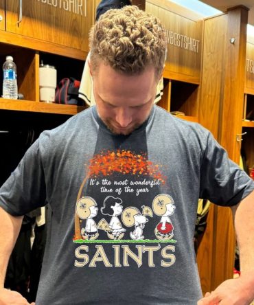 Peanuts X New Orleans Saints Halloween 2026 It Is The Most Wonderful Time Of The Year T-Shirt