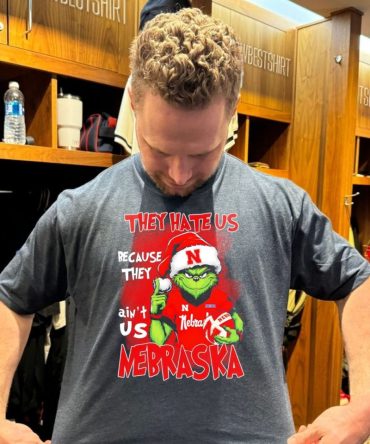 They Hate Us Because They Ain’T Us Nebraska Huskers Grinch Christmas 2026 T-Shirt