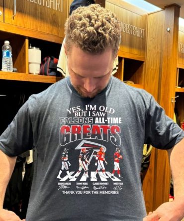 Yes I’M Old But I Saw Atlanta Falcons All-Time Greats Thank You For The Memories Signatures T-Shirt